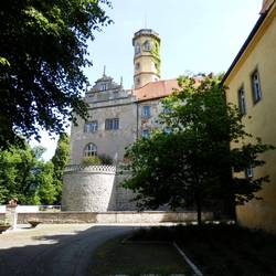 VerbGem - Schloss Droyssig.JPG